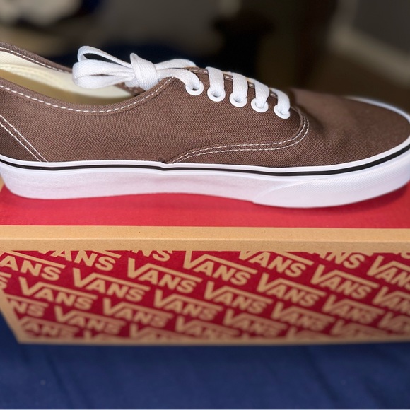 Vans in the color Rain Drum/True White in a size 7.5 men and 9.5 in women - Picture 2 of 2